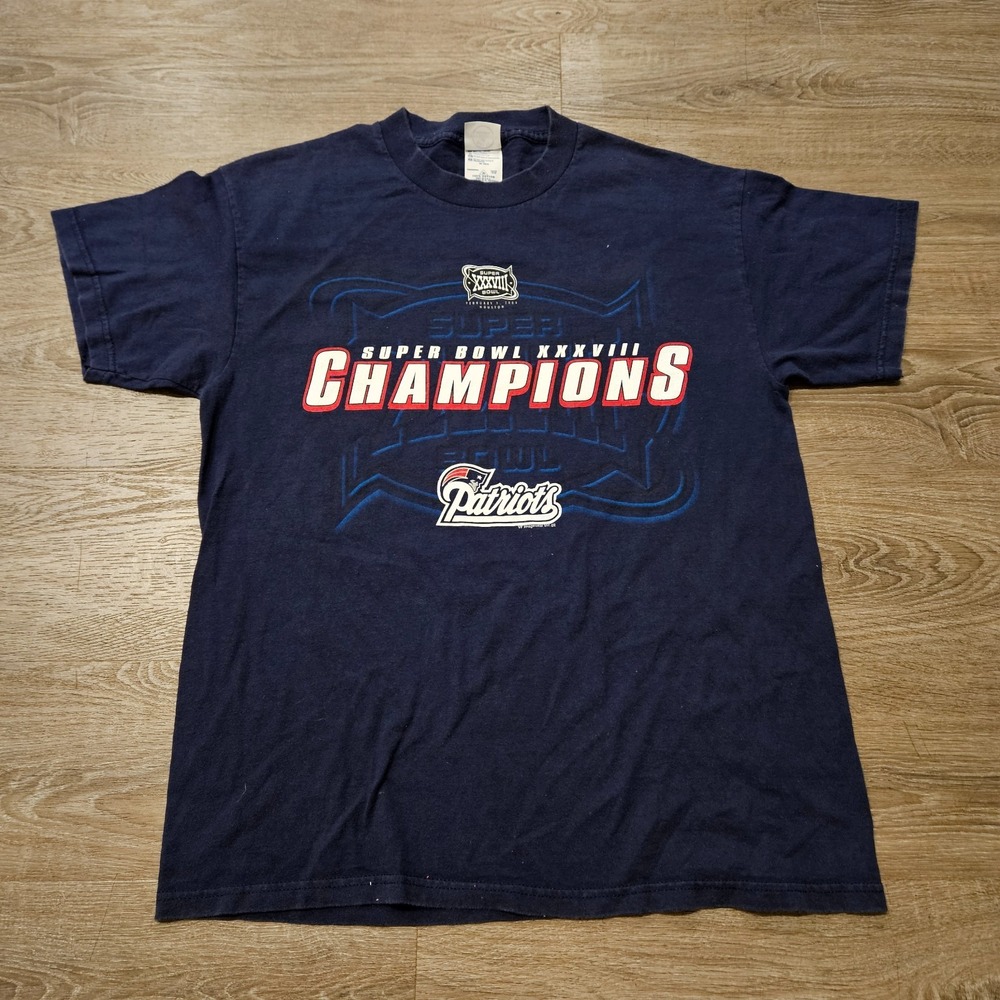 Vintage 2004 Patriots Super Bowl XXXVIII Champions T Shirt Youth XL NFL